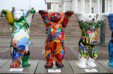 Outdoor bear statues