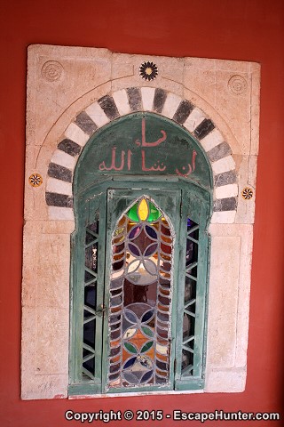 Casa Rossa Moorish motif