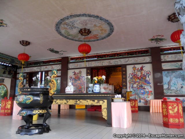The main hall of the Thean Hou Temple