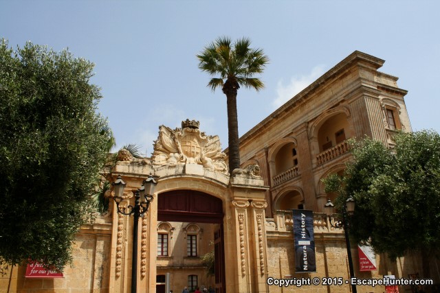 Vilhena Palace gate