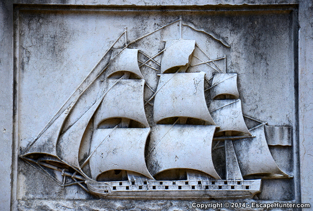 Ship motif