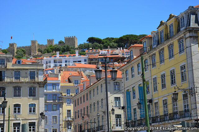Staring at the São Jorge Fortress