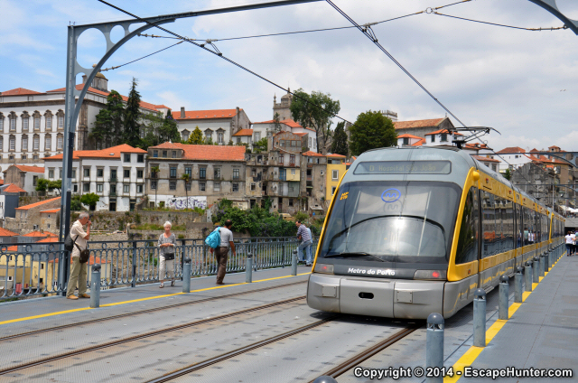 Porto light metro
