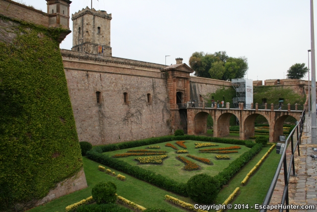 Montjuïc moat around the fortress