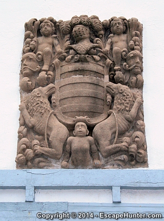 Poble Espanyol coat of arms