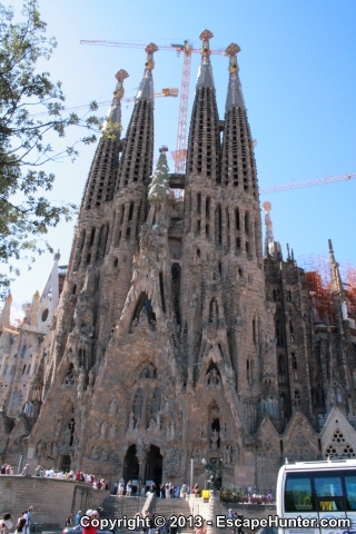 Sagrada Família front view