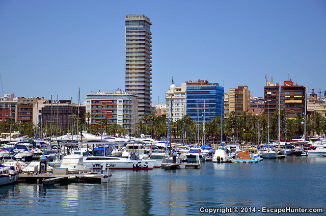 Alicante's yacht port