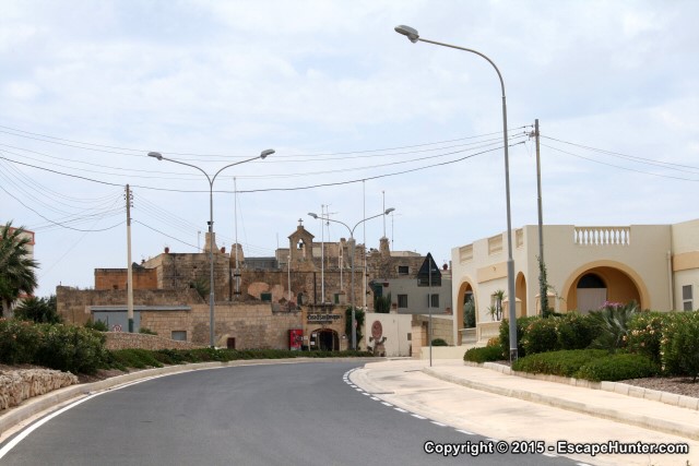 Walk across Ghajnsielem