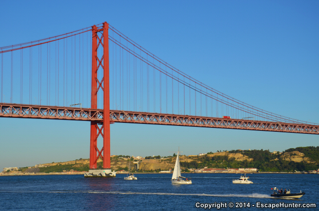 Boat traffic around the bridge