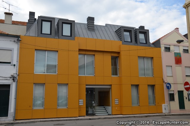 Simple flat building