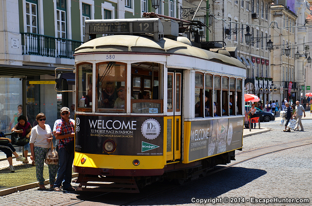 Praça da Figueira tram