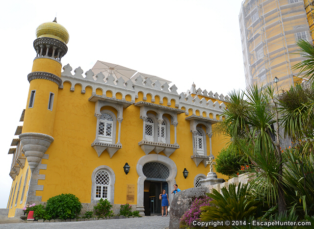 Restaurant and souvenir area