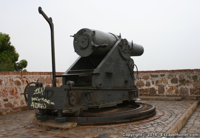 305 mm coastal battery